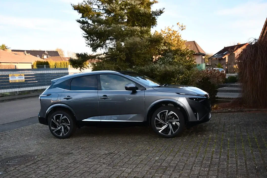 Nissan Qashqai - Thumbnail 3
