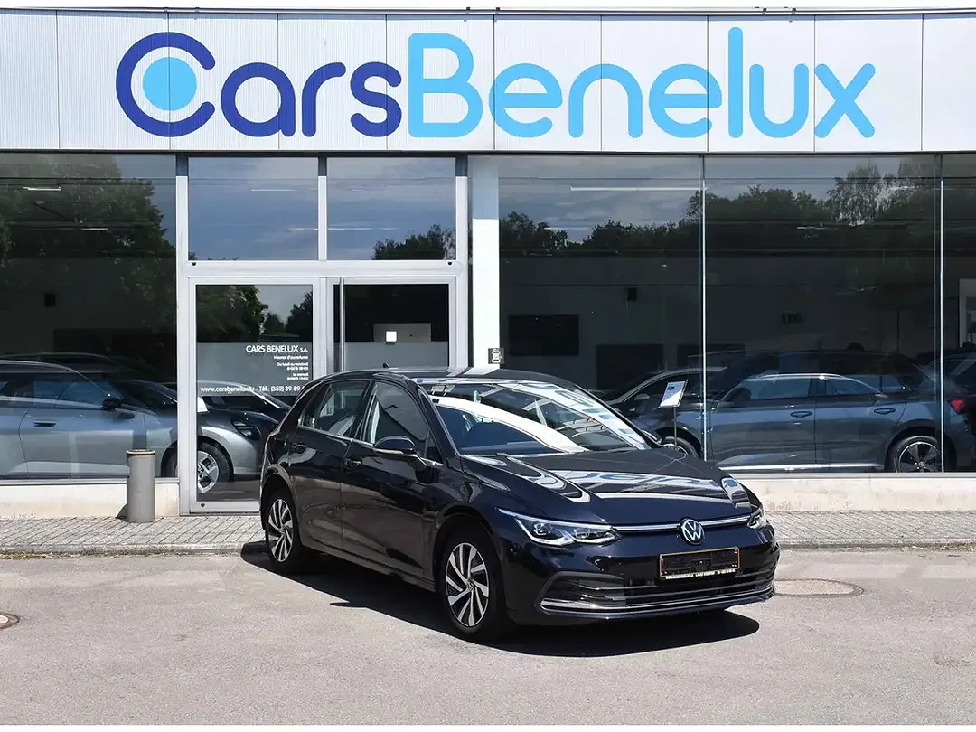 Volkswagen Golf - Thumbnail 1