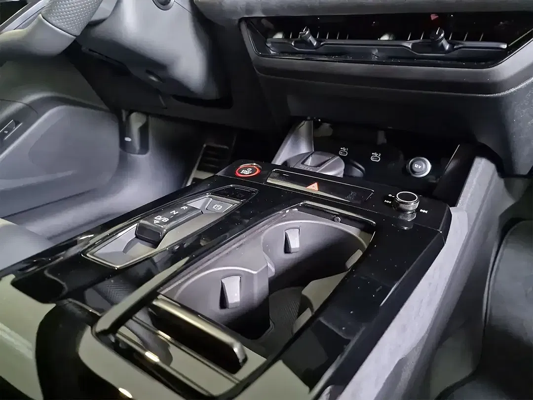 Audi A6 e-tron - Thumbnail 9