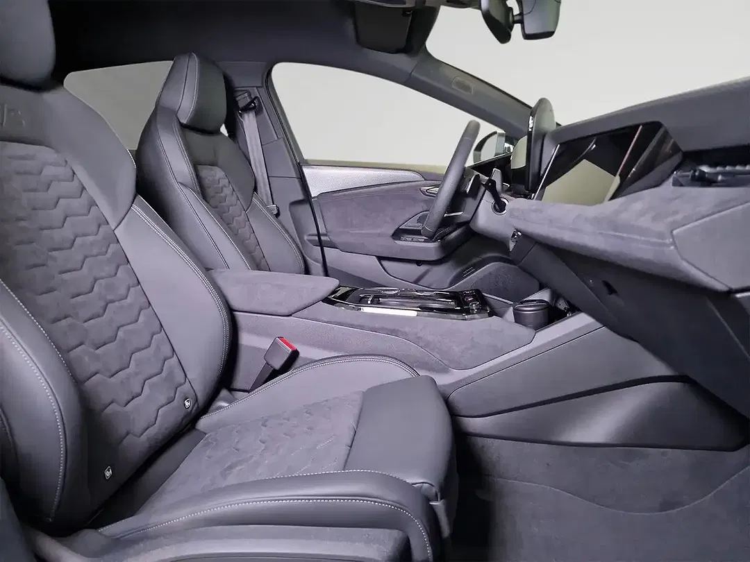 Audi A6 e-tron - Thumbnail 10