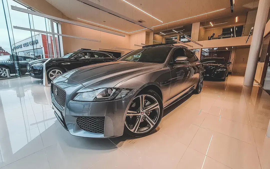 Jaguar XF Chequered Flag
