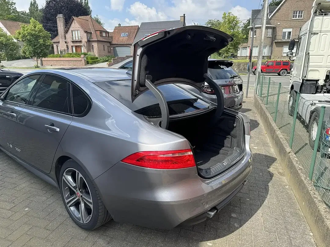 Jaguar XF - Thumbnail 10