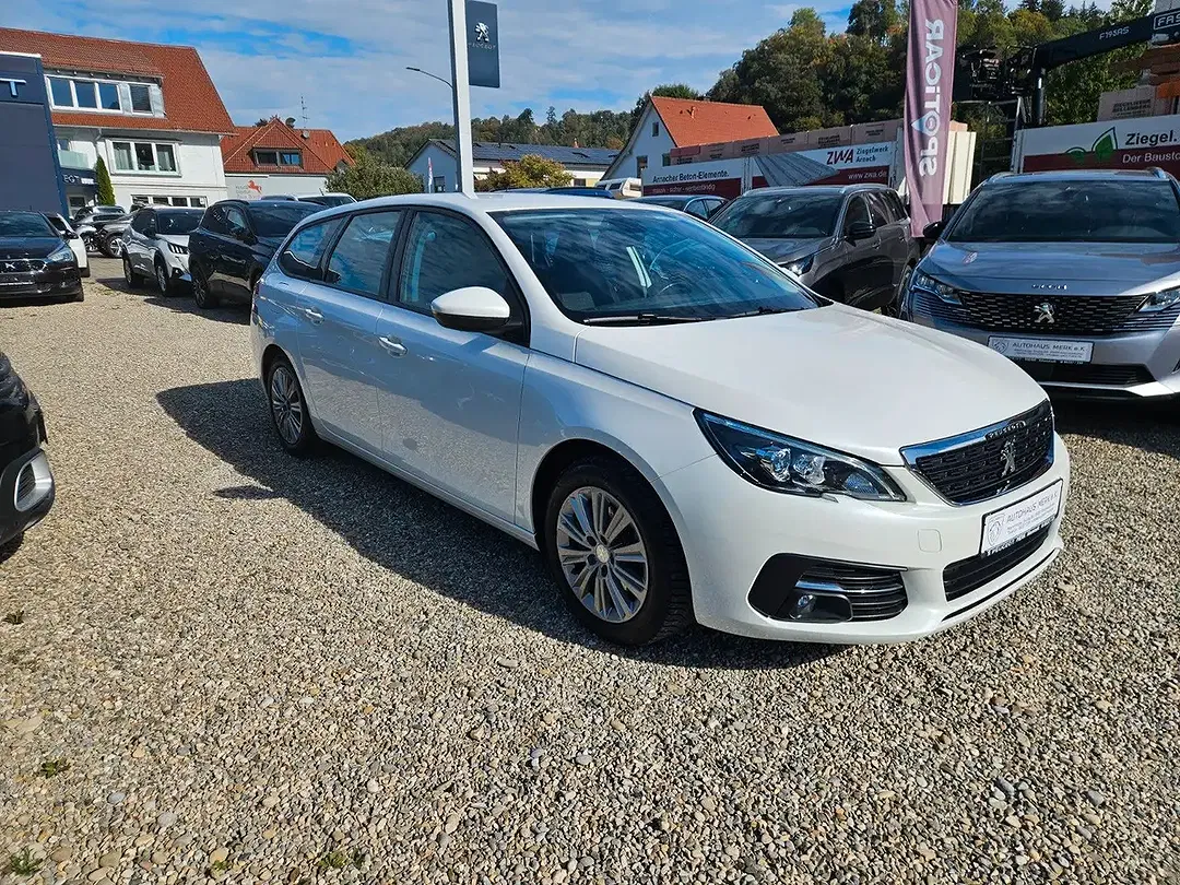 Peugeot 308 - Thumbnail 3