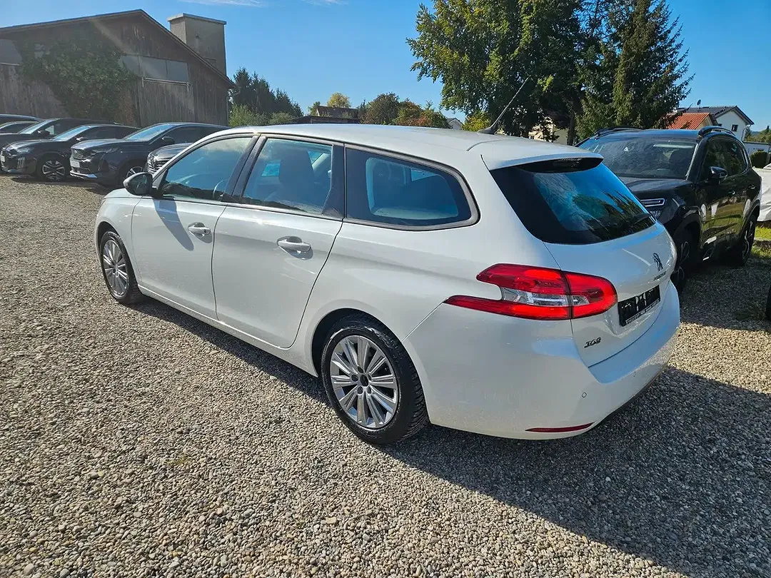 Peugeot 308 - Thumbnail 6