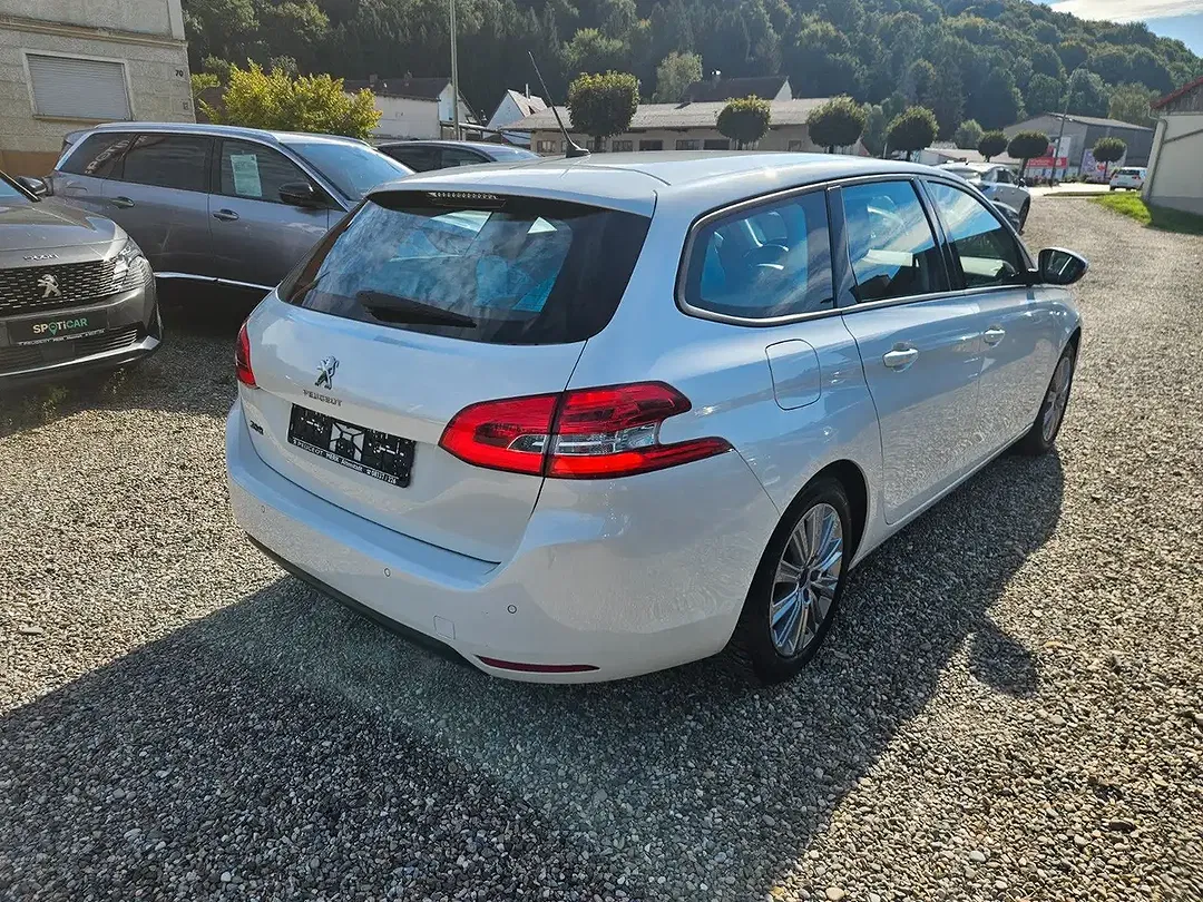 Peugeot 308 - Thumbnail 7