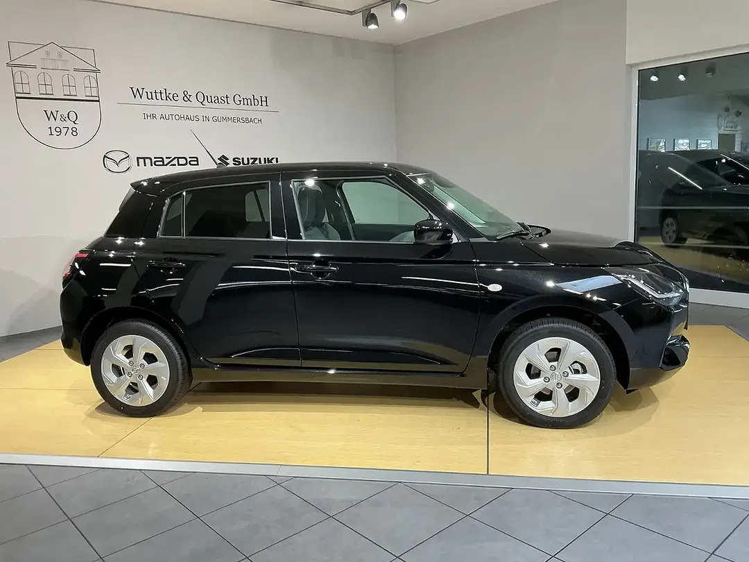 Suzuki Swift - Thumbnail 4
