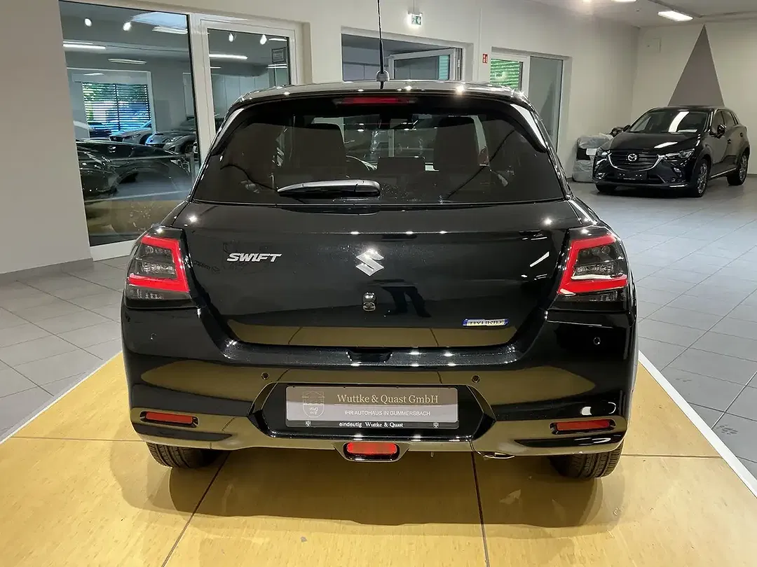 Suzuki Swift - Thumbnail 8