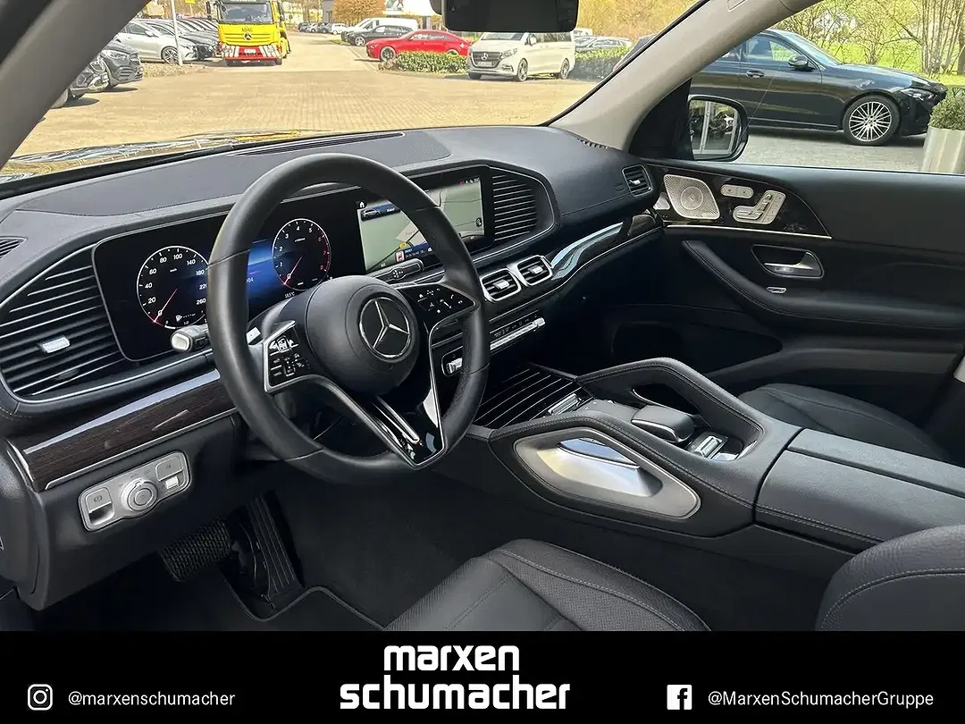 Mercedes-Benz GLS 450 - Thumbnail 10
