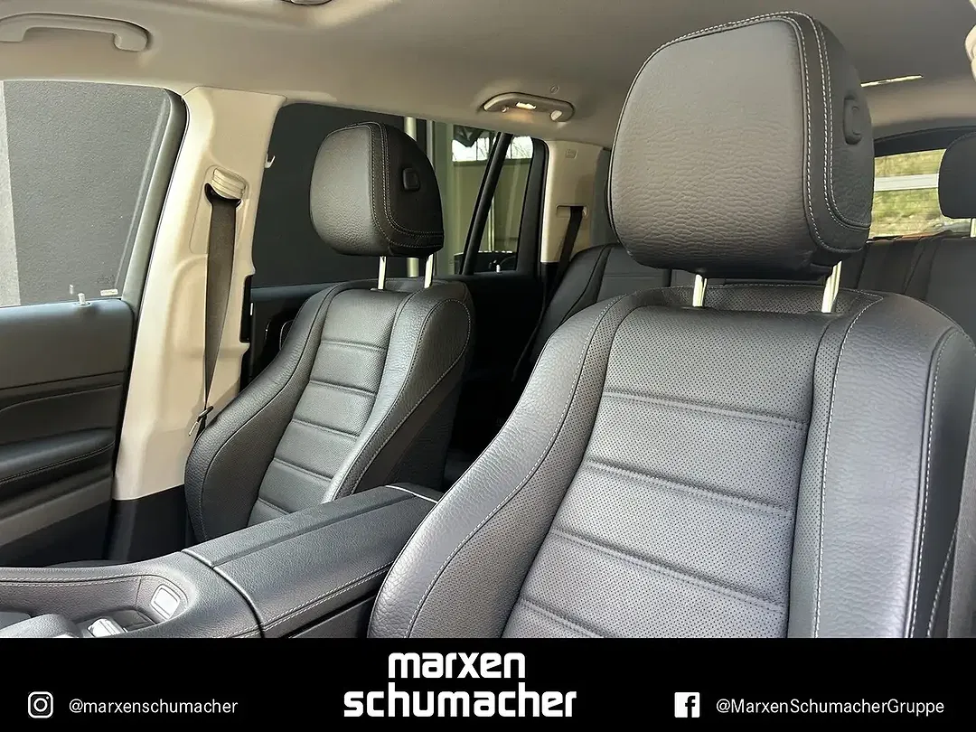 Mercedes-Benz GLS 450 - Thumbnail 11