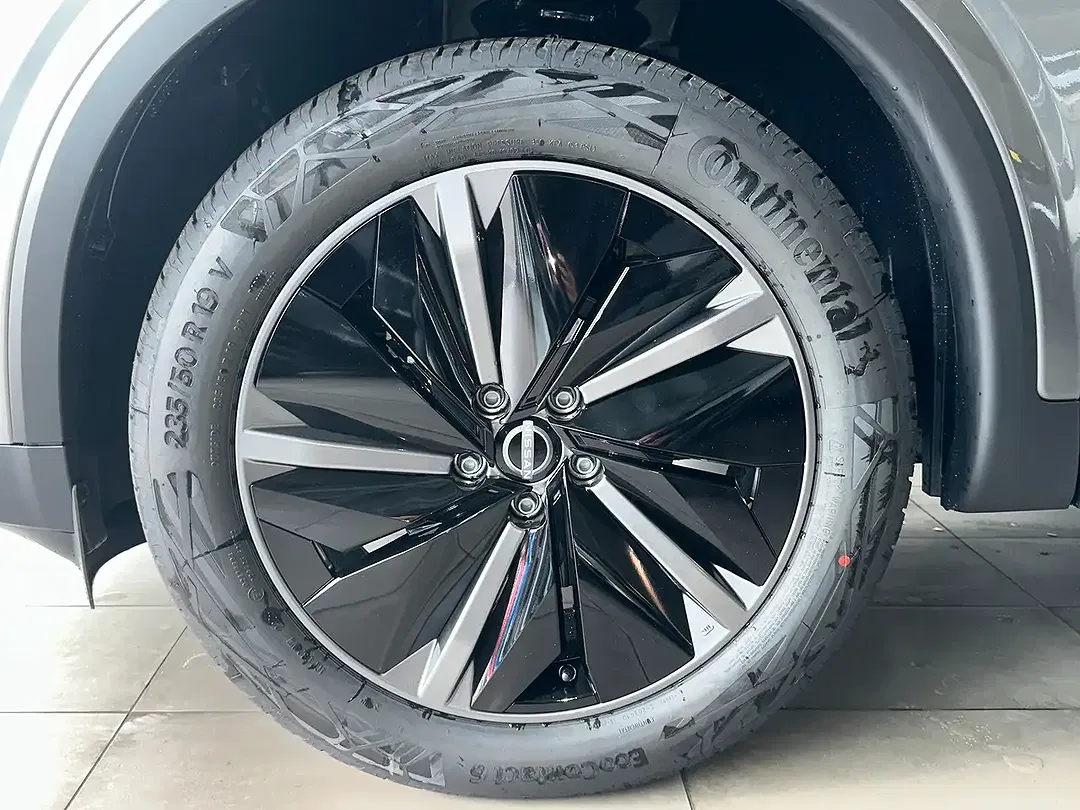 Nissan Qashqai - Thumbnail 6
