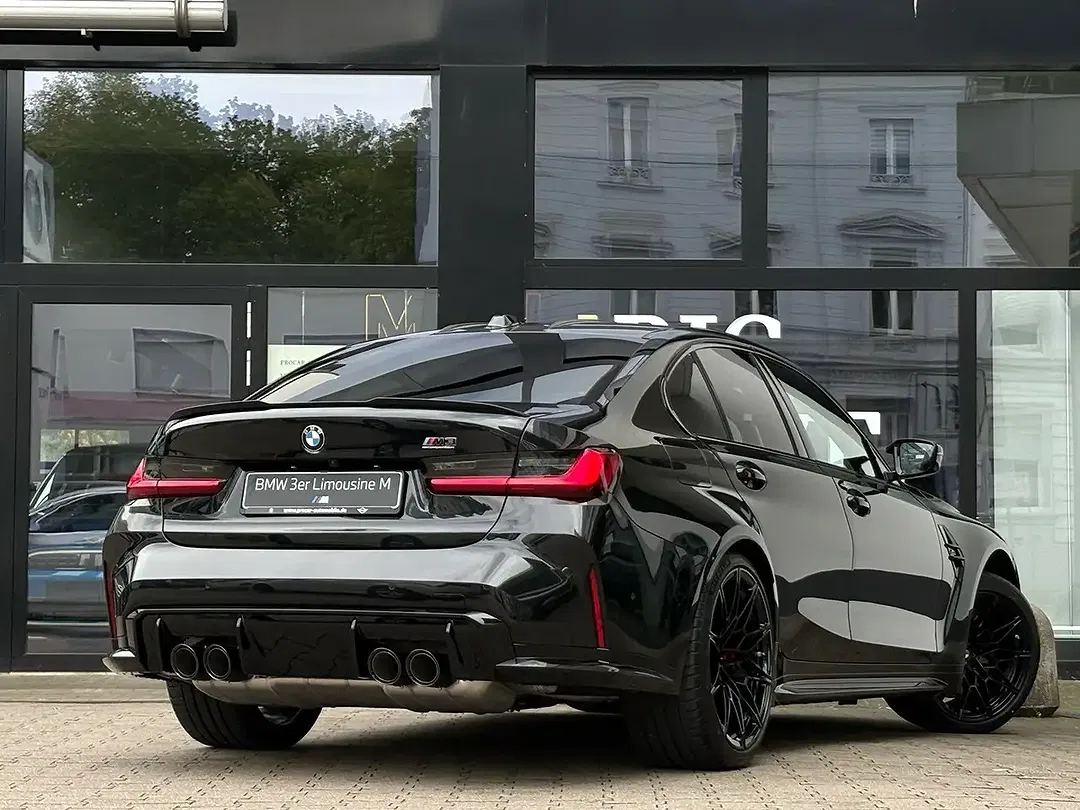 BMW M3 - Thumbnail 2