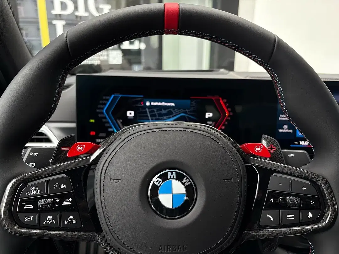 BMW M3 - Thumbnail 4
