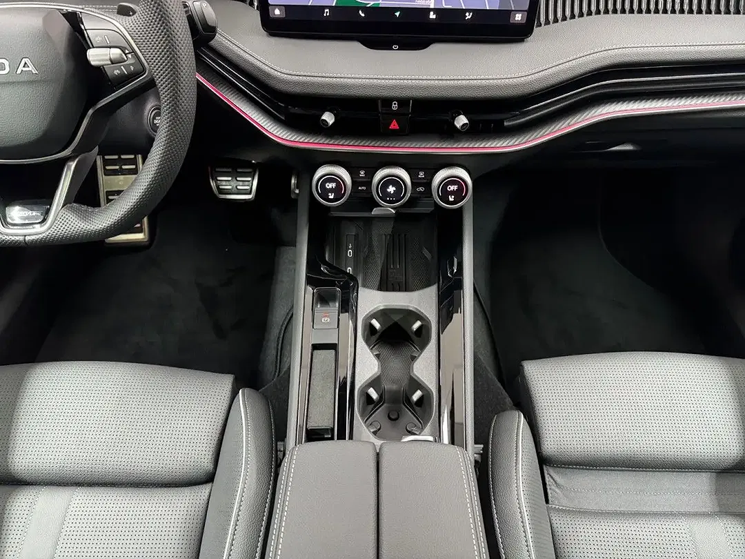 Skoda Superb - Thumbnail 8