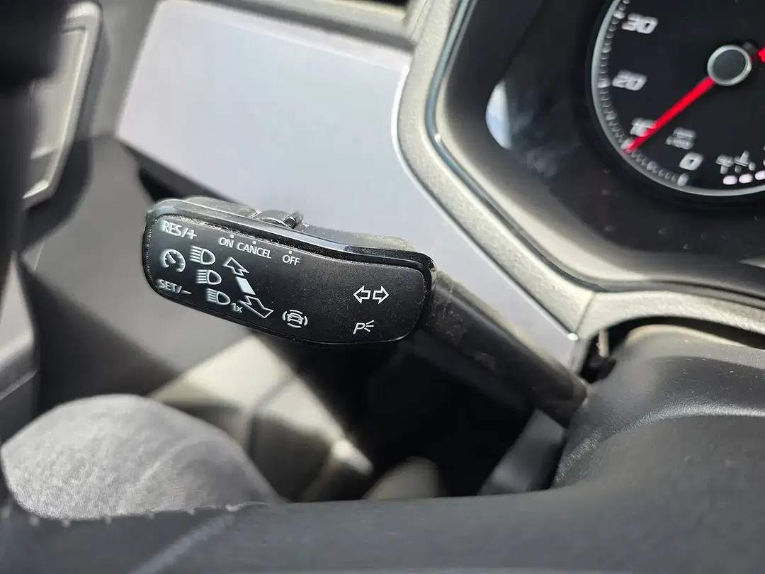 SEAT Arona - Thumbnail 24