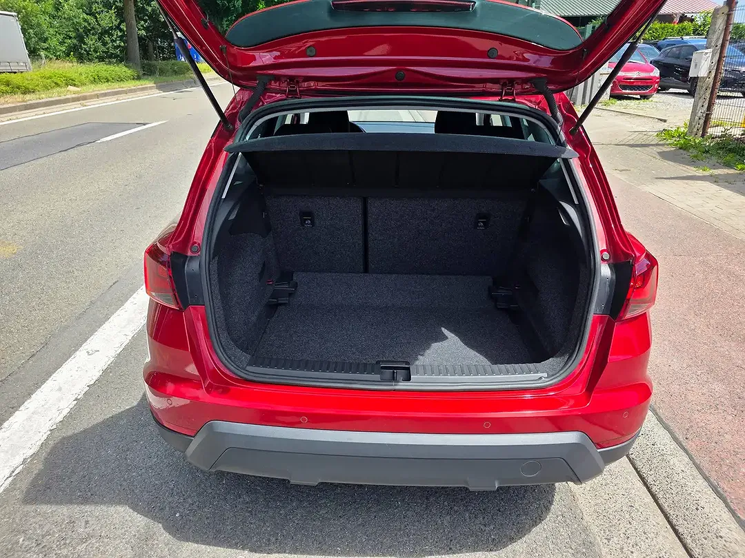 SEAT Arona - Thumbnail 9