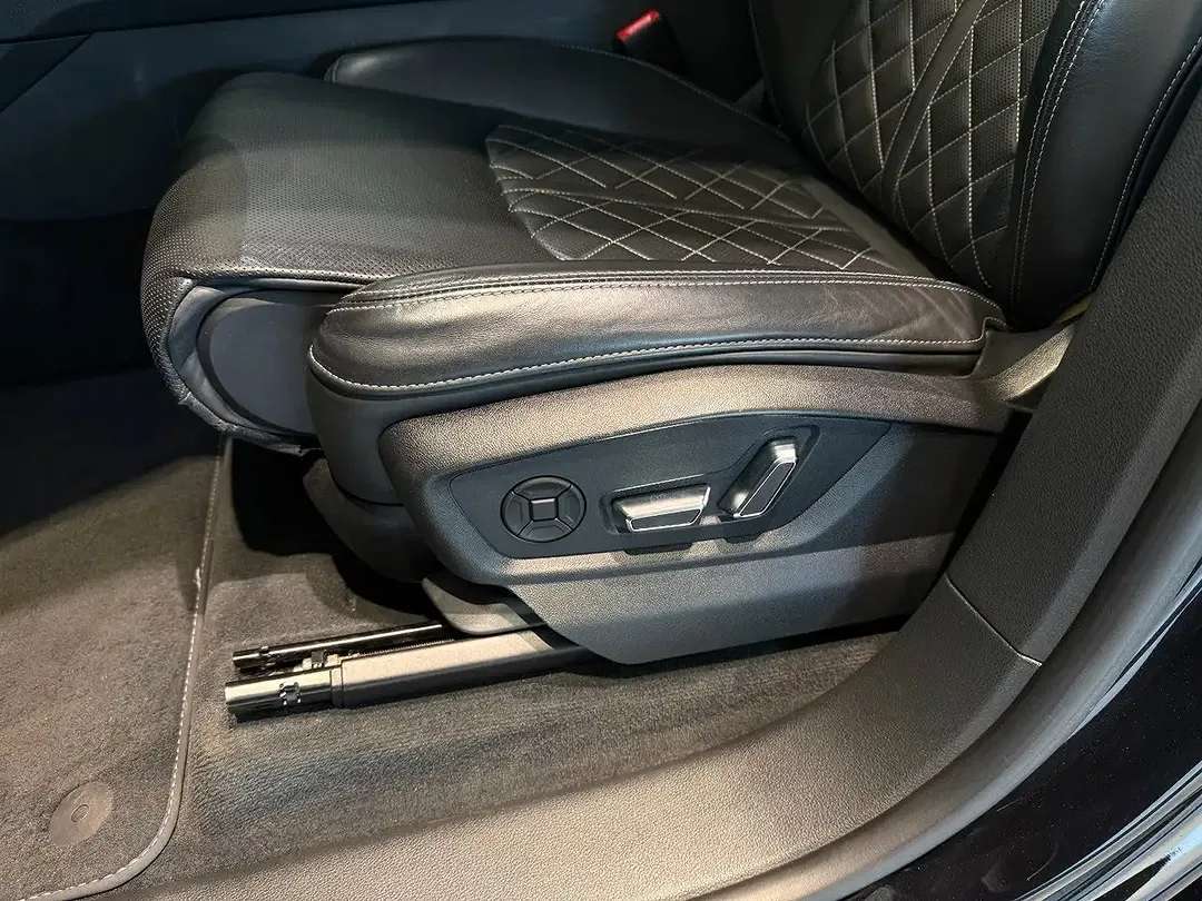 Audi SQ8 - Thumbnail 13