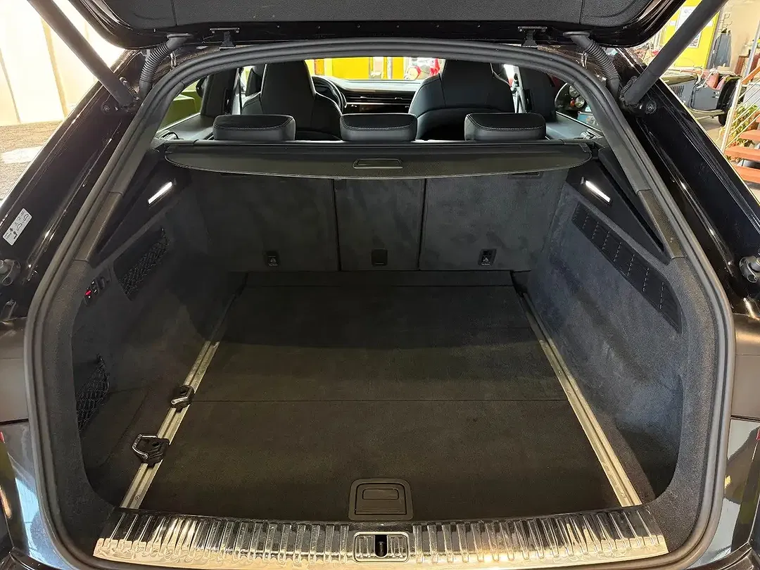 Audi SQ8 - Thumbnail 6