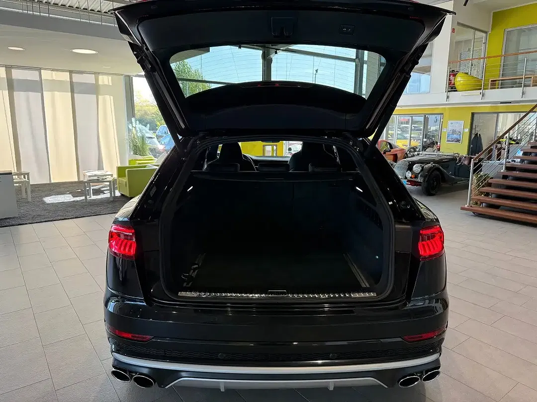 Audi SQ8 - Thumbnail 7