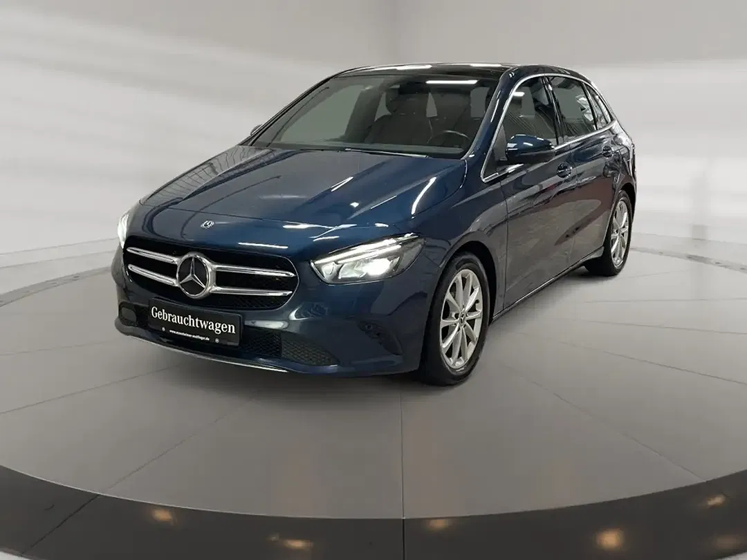 Mercedes-Benz B 180 MBUX Progressive
