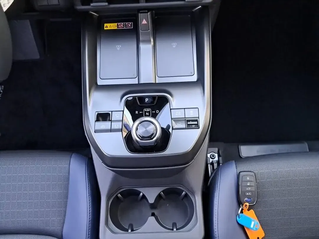 Subaru Solterra - Thumbnail 12