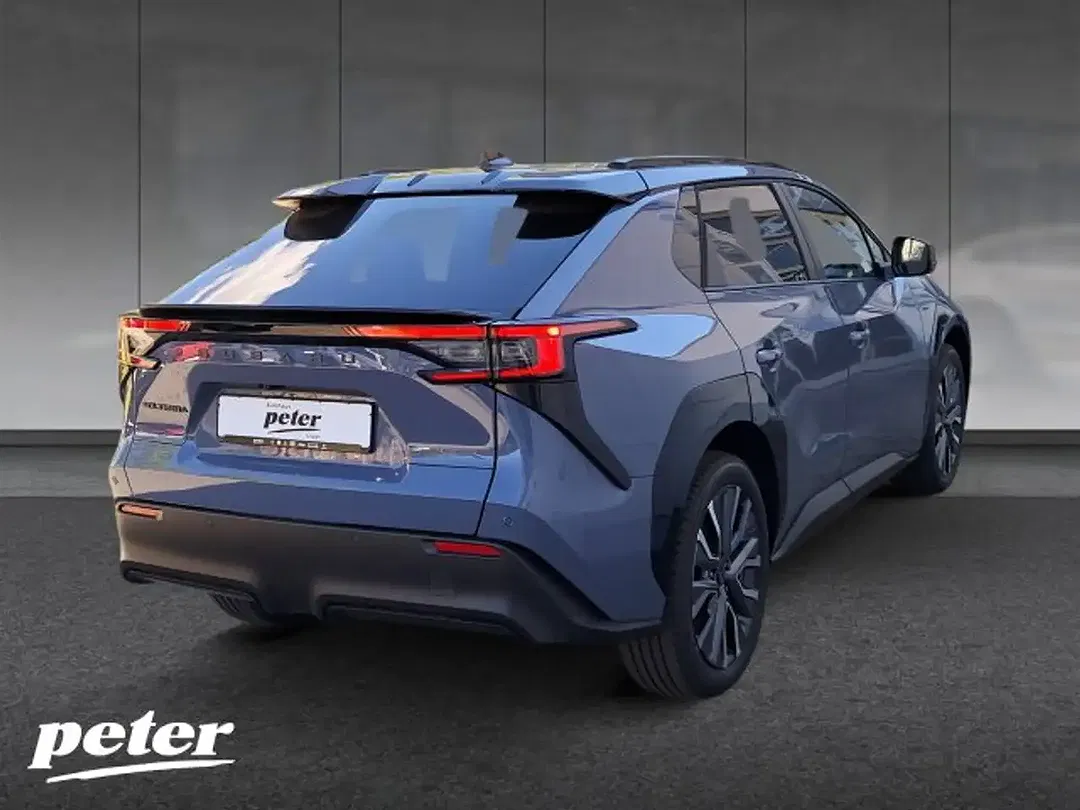 Subaru Solterra - Thumbnail 3
