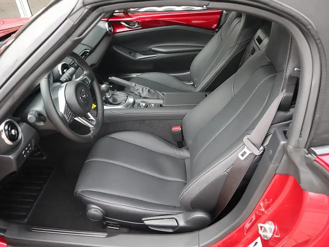 Mazda MX-5 - Thumbnail 12