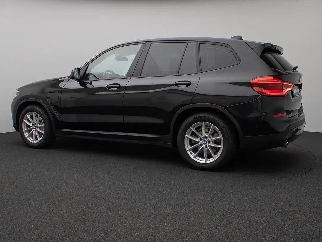BMW X3 - Thumbnail 9