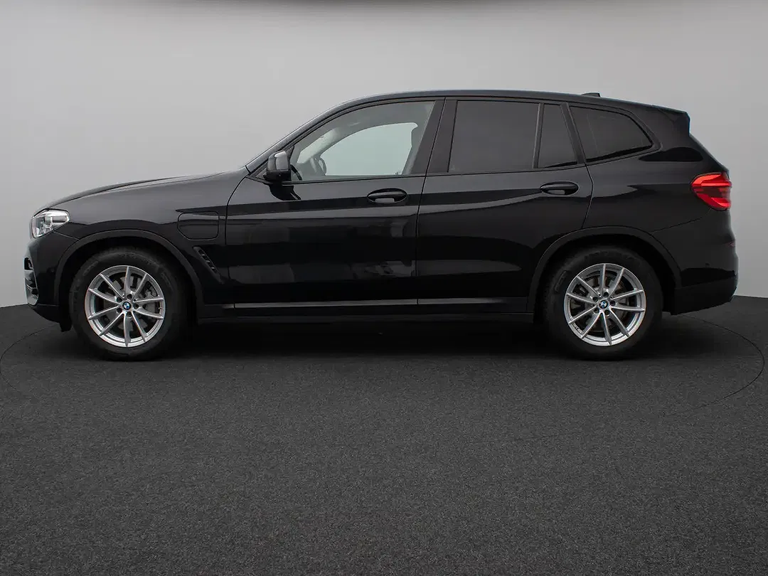 BMW X3 - Thumbnail 10