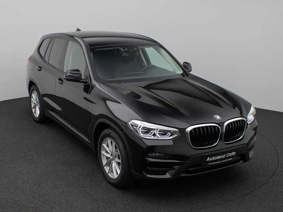 BMW X3 - Thumbnail 2