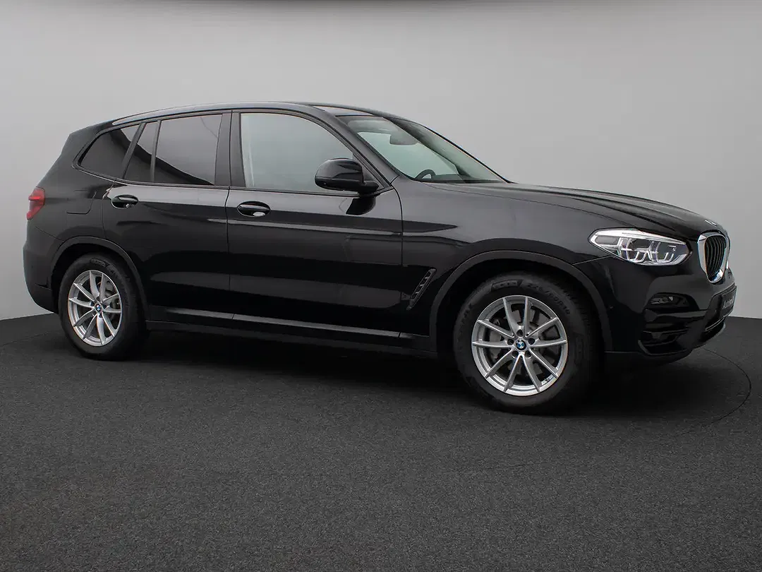 BMW X3 - Thumbnail 3