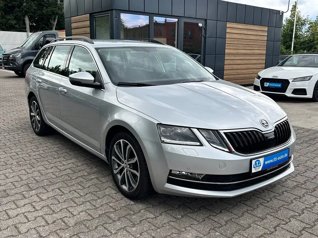 Skoda Octavia - Thumbnail 1