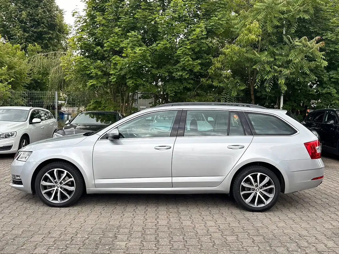 Skoda Octavia - Thumbnail 4
