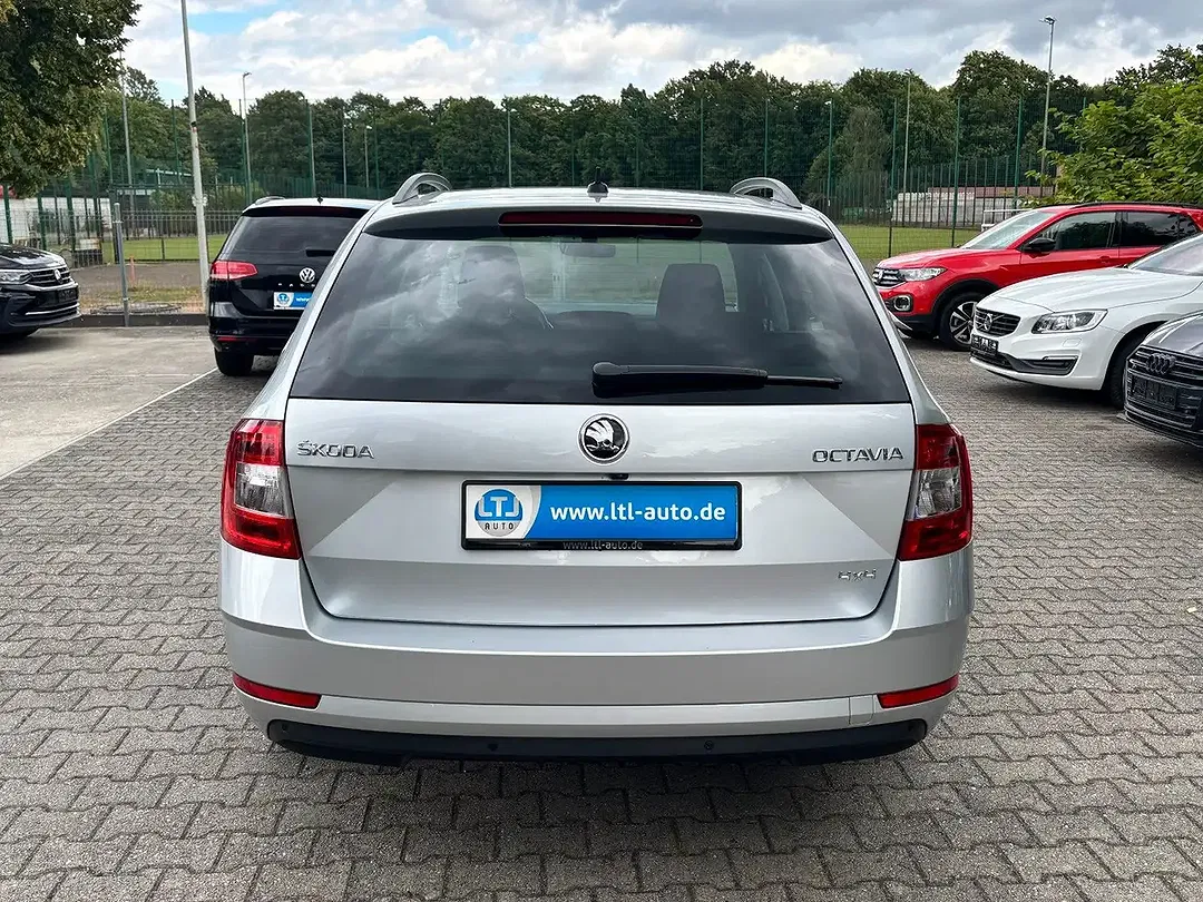 Skoda Octavia - Thumbnail 6