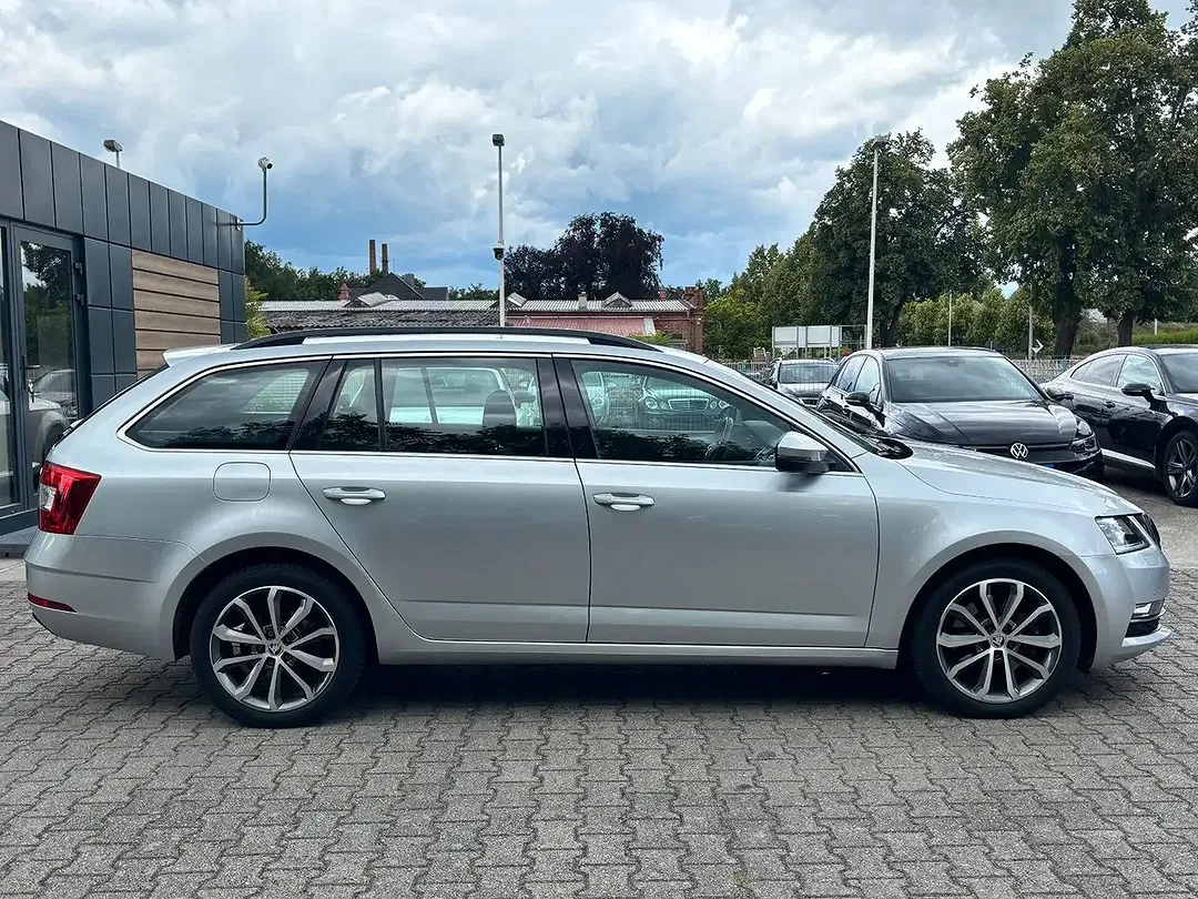 Skoda Octavia - Thumbnail 8