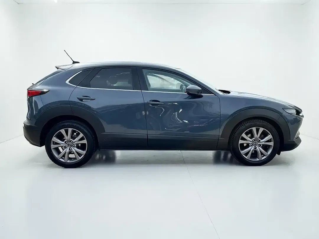 Mazda CX-30 - Thumbnail 4