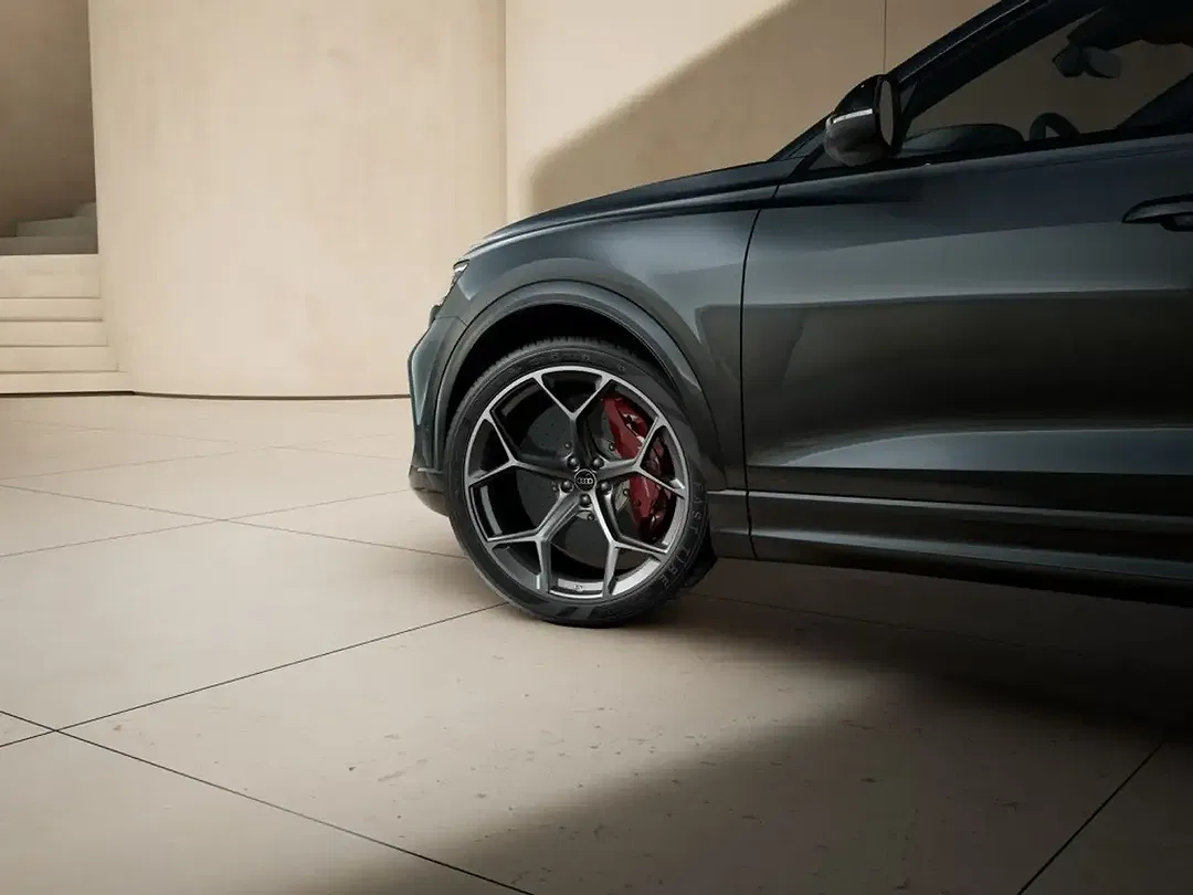 Audi RS Q8 - Thumbnail 7