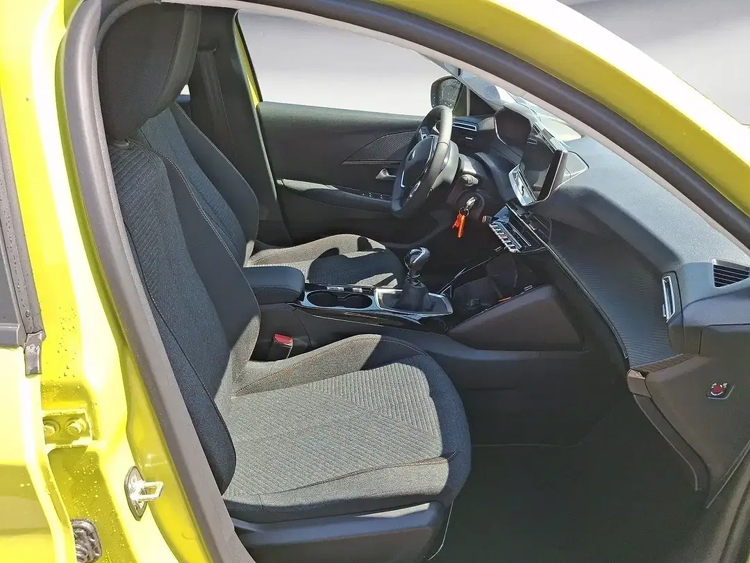 Peugeot 208 - Thumbnail 9