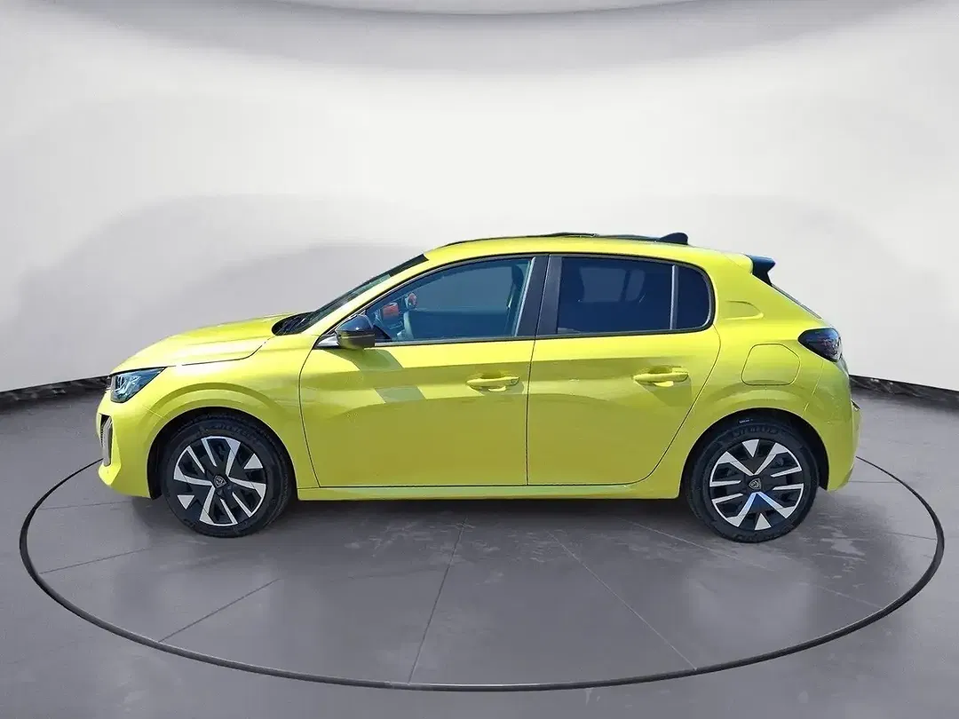 Peugeot 208 - Thumbnail 3