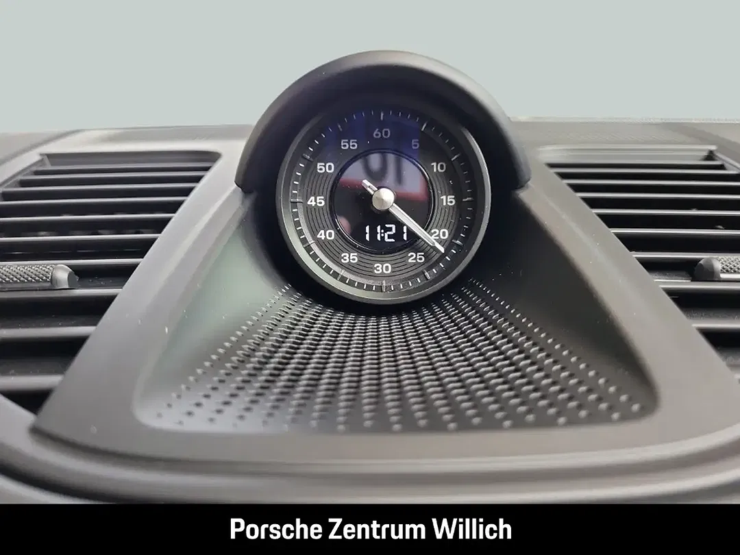 Porsche Panamera - Thumbnail 11