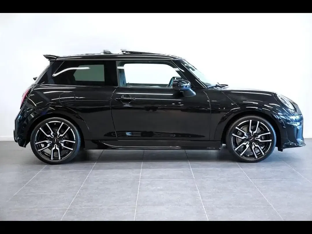 MINI Cooper C - Thumbnail 3