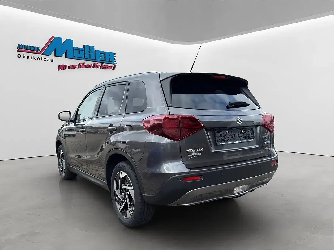 Suzuki Vitara - Thumbnail 3
