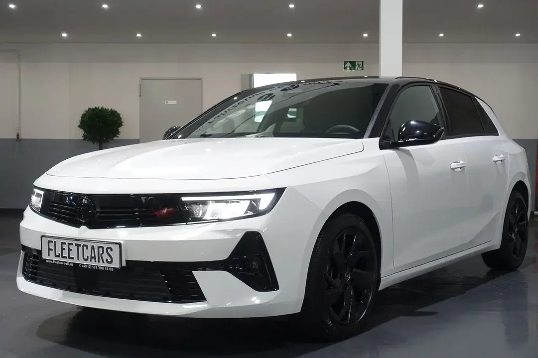 Opel Astra - Afbeelding 1