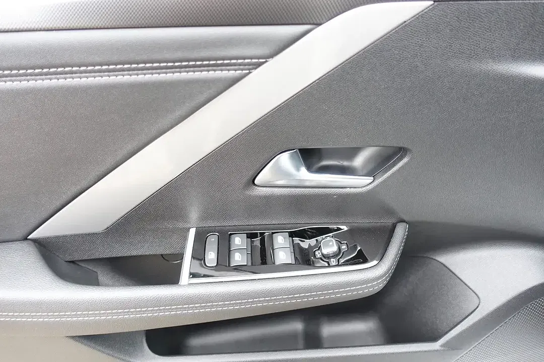 Opel Astra - Thumbnail 12