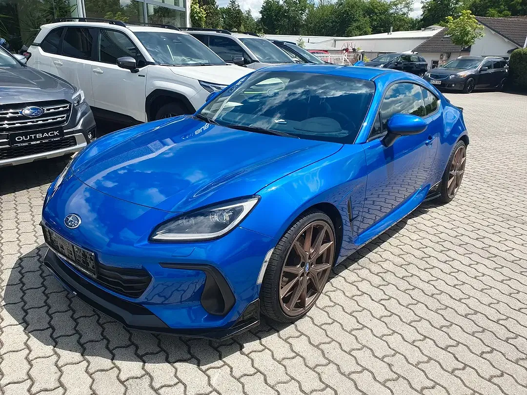 Subaru BRZ - Thumbnail 2