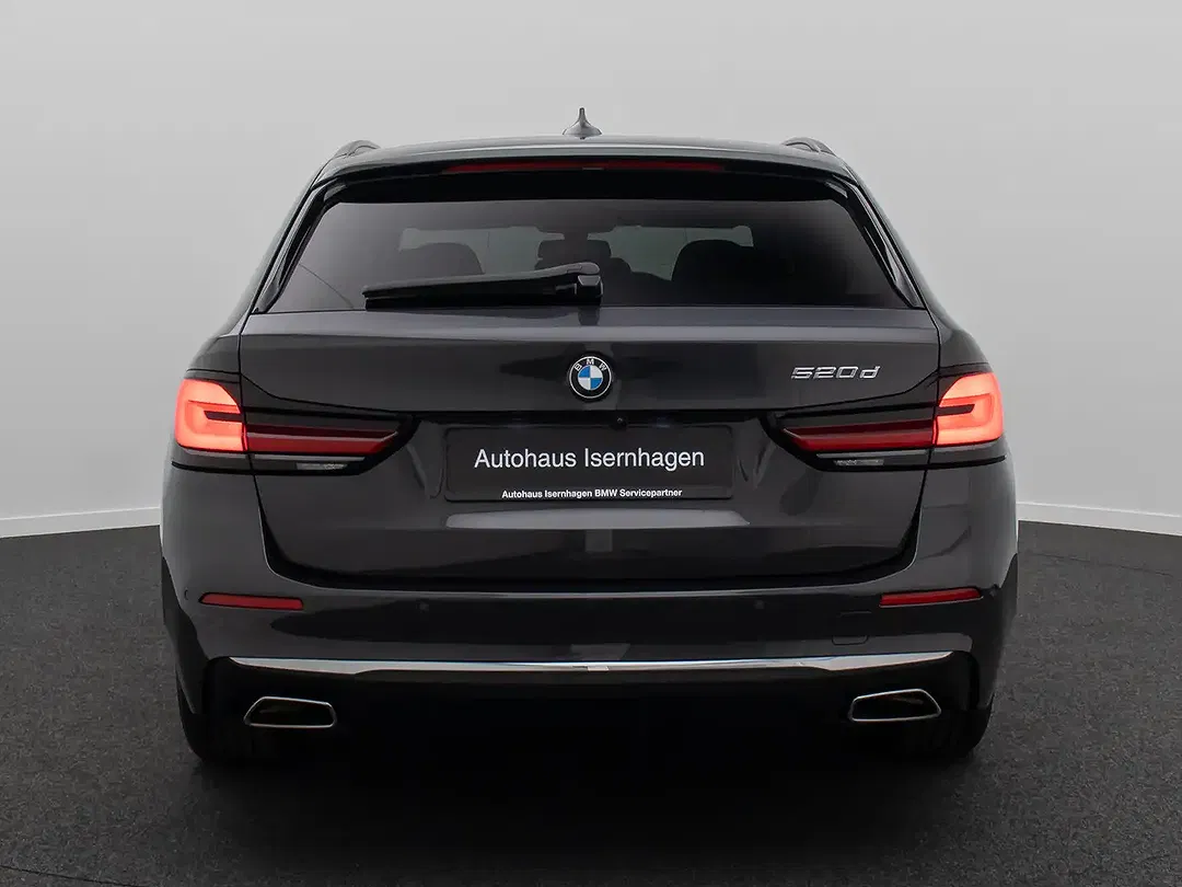 BMW 520 - Thumbnail 8