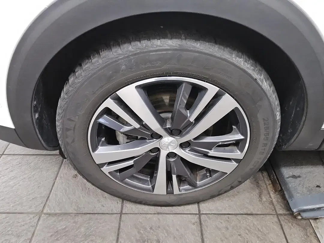 Peugeot 5008 - Thumbnail 10