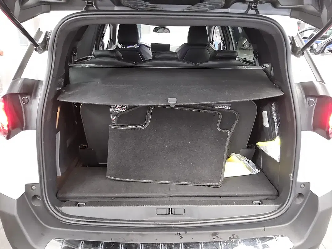 Peugeot 5008 - Thumbnail 11