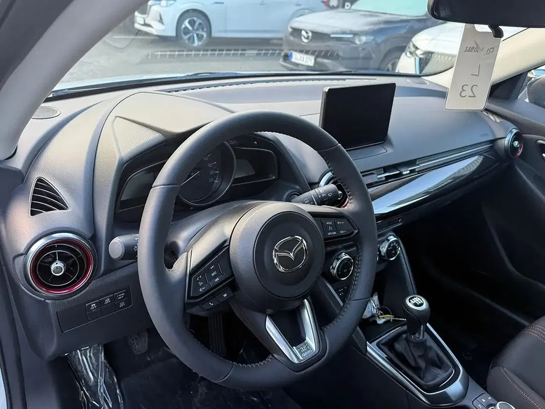 Mazda 2 - Thumbnail 10