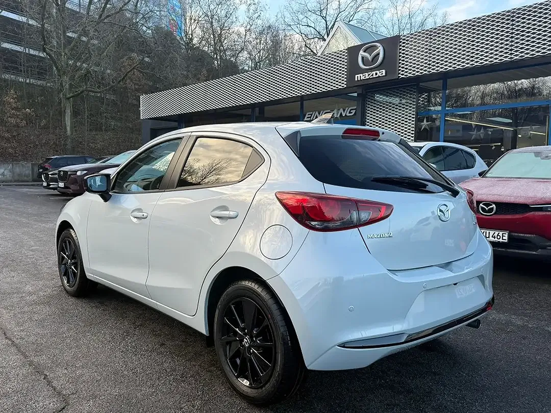 Mazda 2 - Thumbnail 2