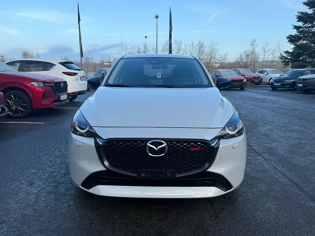 Mazda 2 - Thumbnail 3
